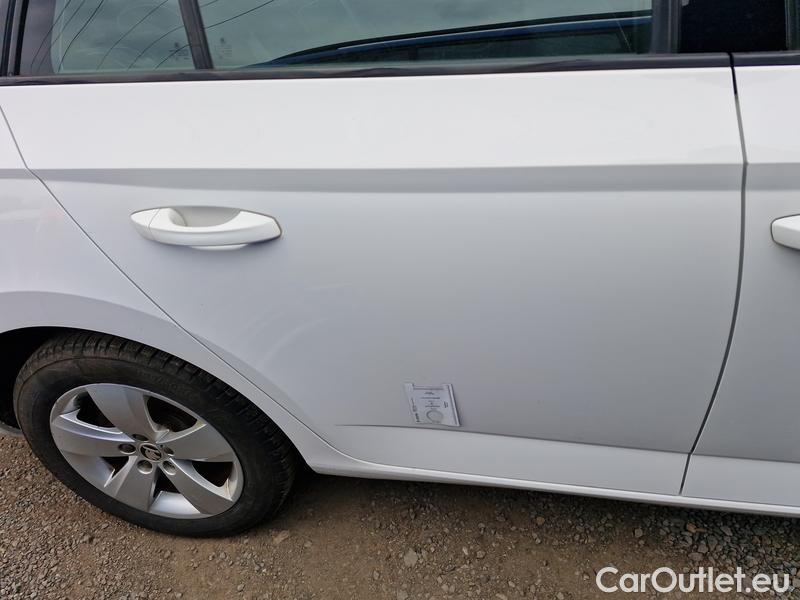  Skoda  Fabia  Combi (2015) Co 1.0TSI70 Style #27