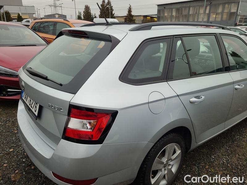  Skoda  Fabia  Combi (2015)  Com.1.0TSI 70 Ambition #20