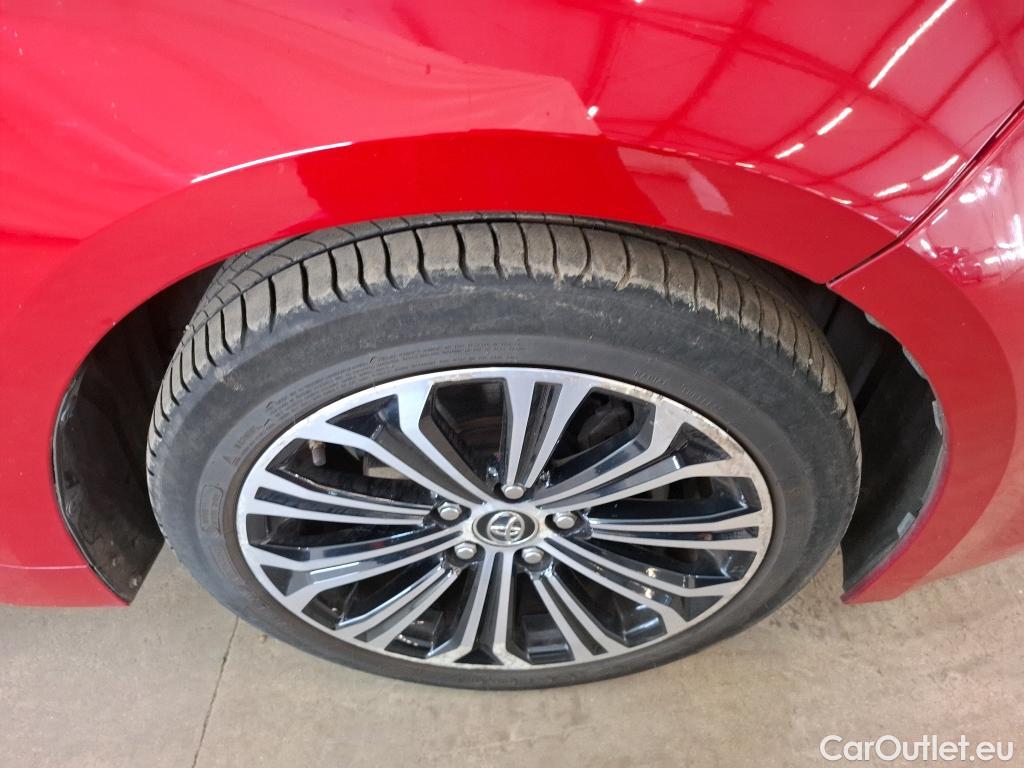  Toyota  Corolla TOYOTA  / 2018 / 5P / Berline Hybride 122h Design #40