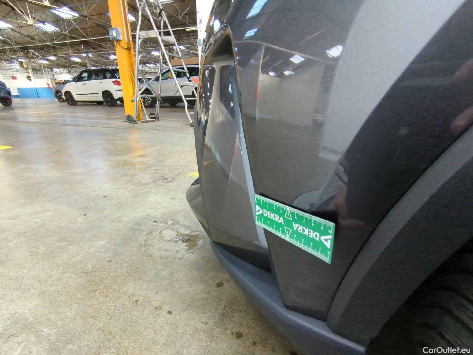  Toyota  C-HR TOYOTA  / 2016 / 5P / SUV 1.8 Hybride 122 Dynamic Business Beyond #9