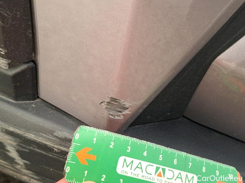  Toyota  C-HR TOYOTA  / 2016 / 5P / SUV 1.8 Hybride 122 Dynamic Business Stage A #10