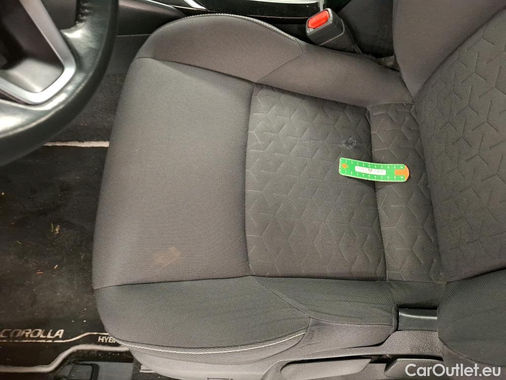  Toyota  Corolla TOYOTA  / 2018 / 5P / Berline Hybride 122h Dynamic Business Stage Acad #1