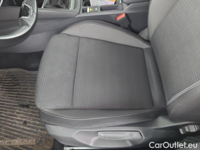  Skoda  Octavia  Combi (NX3)(2020) Oct.Combi 2.0TDI 85 Ambition #6