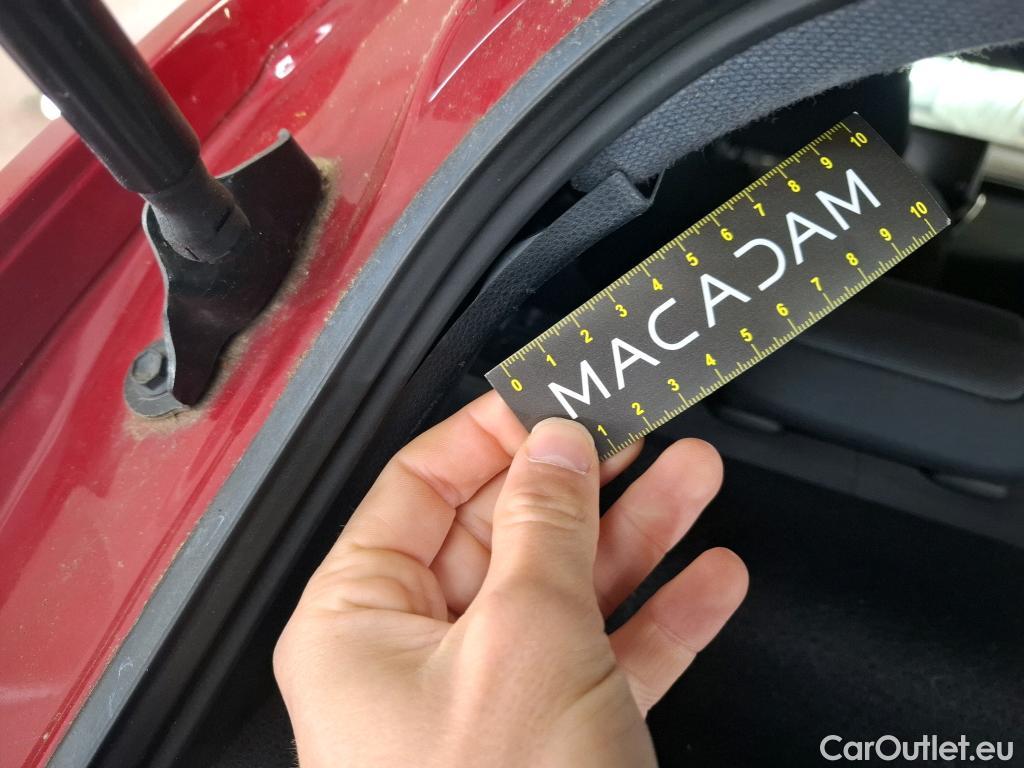  Toyota  Corolla TOYOTA  / 2018 / 5P / Berline Hybride 122h Design #54