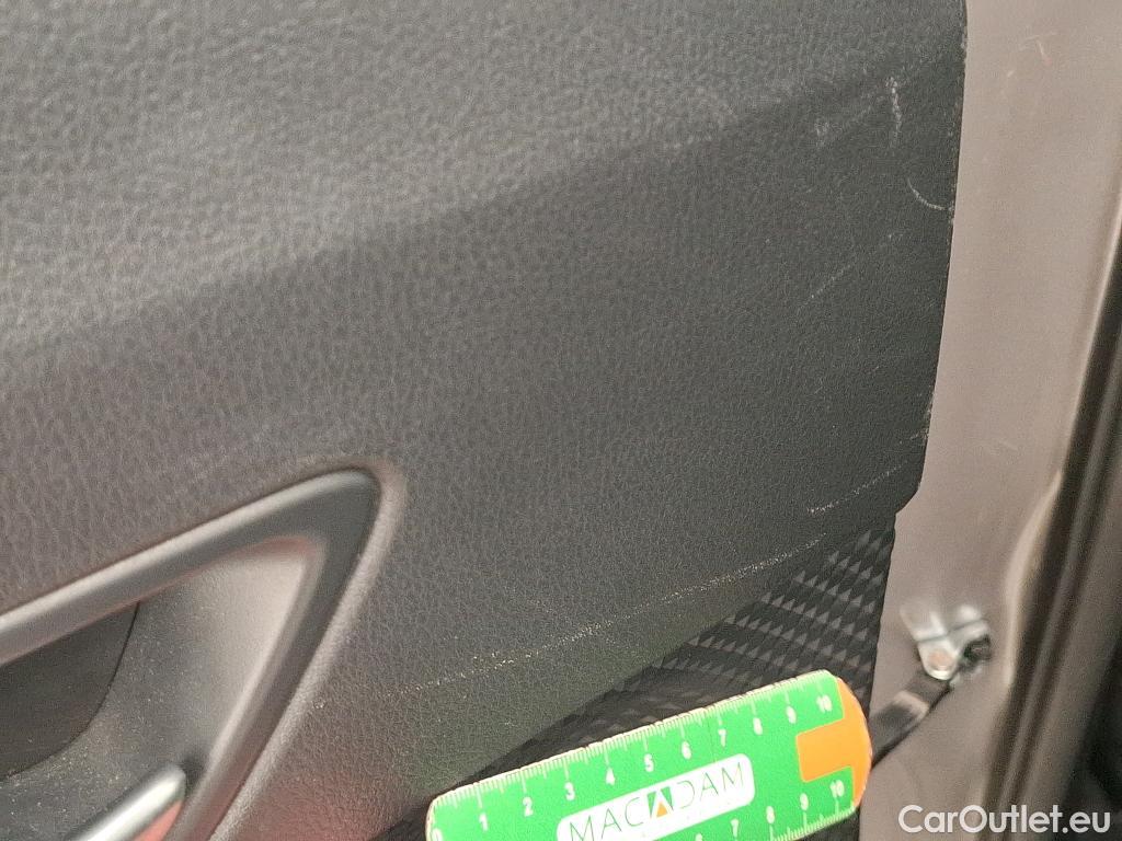  Toyota  C-HR TOYOTA  / 2016 / 5P / SUV 1.8 Hybride 122 Dynamic Business Stage A #16