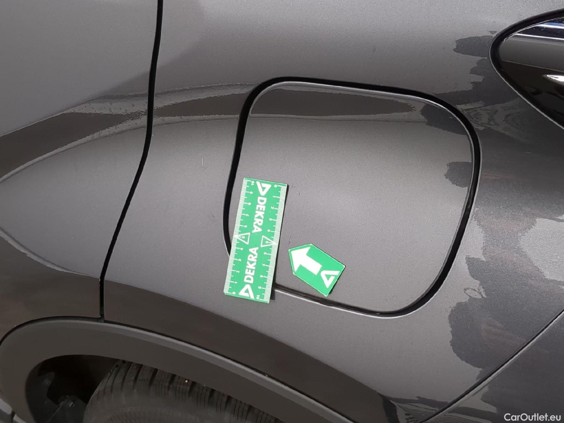  Toyota  C-HR TOYOTA  / 2016 / 5P / SUV 1.8 Hybride 122 Dynamic Business Beyond #15