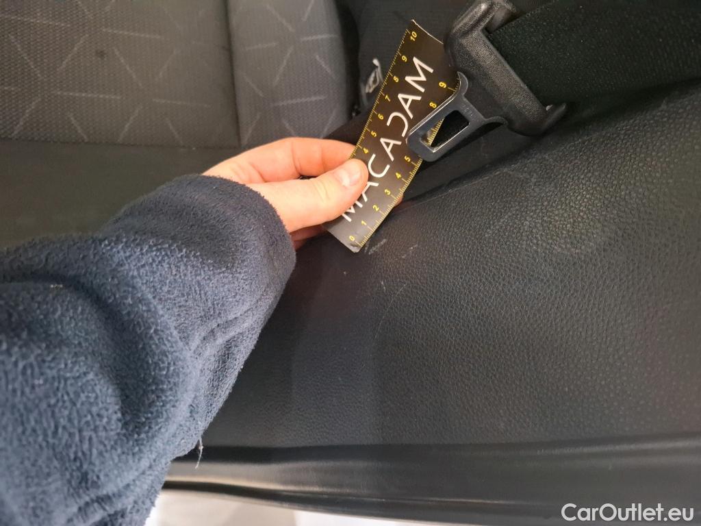  Toyota  RAV4 TOYOTA  Hybride / 2018 / 5P / SUV Hybride AWD 222ch Dynamic #15