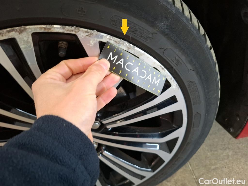  Toyota  Corolla TOYOTA  / 2018 / 5P / Berline Hybride 122h Design #7