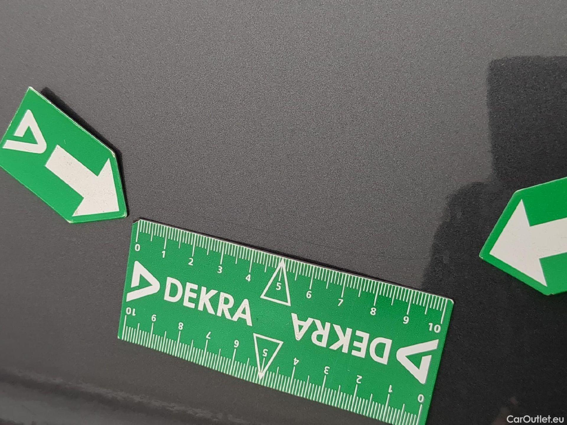  Toyota  C-HR TOYOTA  / 2016 / 5P / SUV 1.8 Hybride 122 Dynamic Business Beyond #11