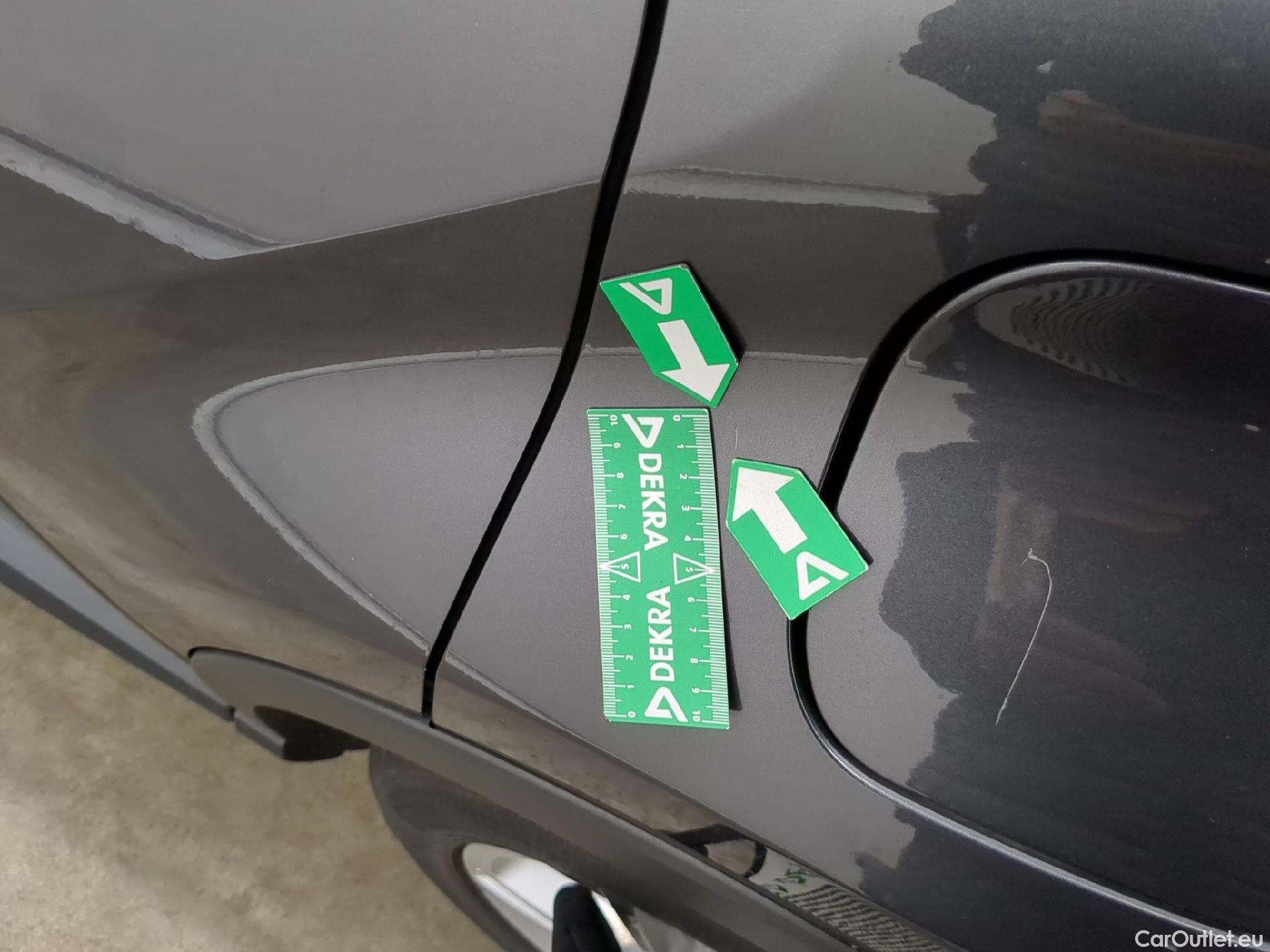  Toyota  C-HR TOYOTA  / 2016 / 5P / SUV 1.8 Hybride 122 Dynamic Business Beyond #14