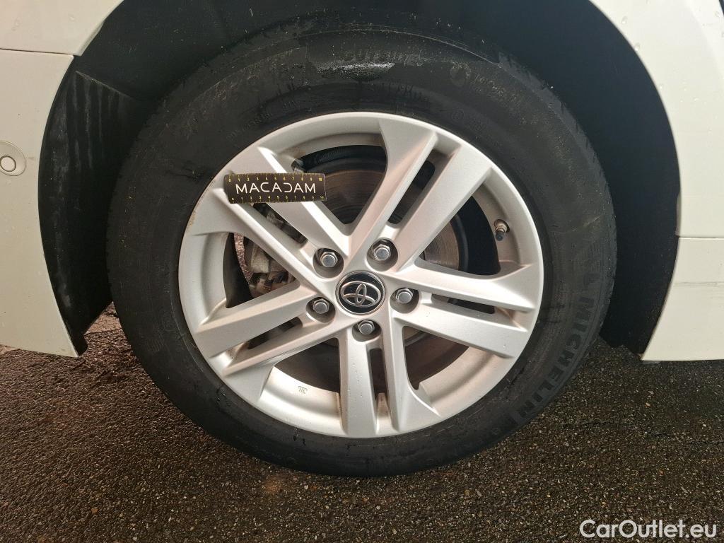  Toyota  Corolla TOYOTA  Touring Sports / 2018 / 5P / Break Hybride 122h Dynamic Business Stage Acad #9