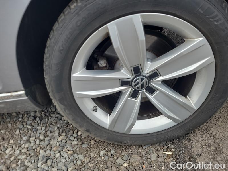  Volkswagen  Passat  Variant (CB5) (2019) Pas.Var.2.0TDI 110 Elegance #24