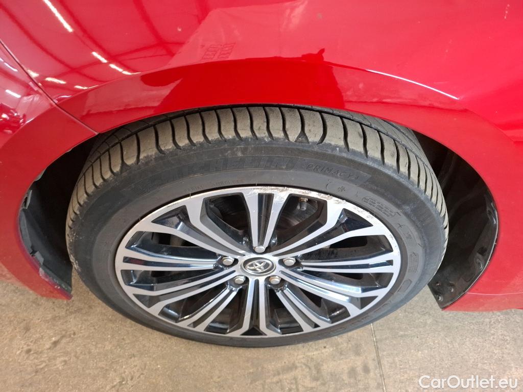  Toyota  Corolla TOYOTA  / 2018 / 5P / Berline Hybride 122h Design #1