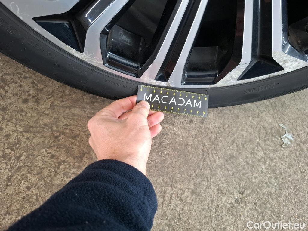  Toyota  Corolla TOYOTA  / 2018 / 5P / Berline Hybride 122h Design #32