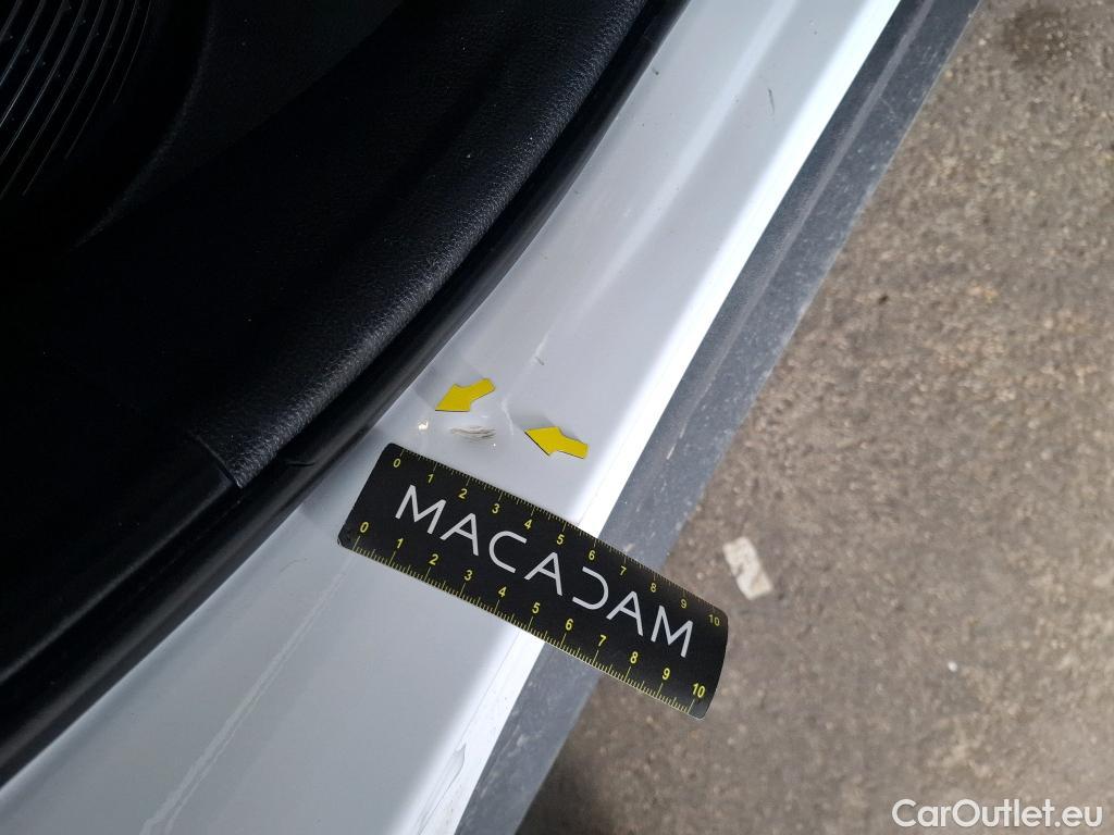  Toyota  RAV4 TOYOTA  Hybride / 2018 / 5P / SUV Hybride AWD 222ch Dynamic #9