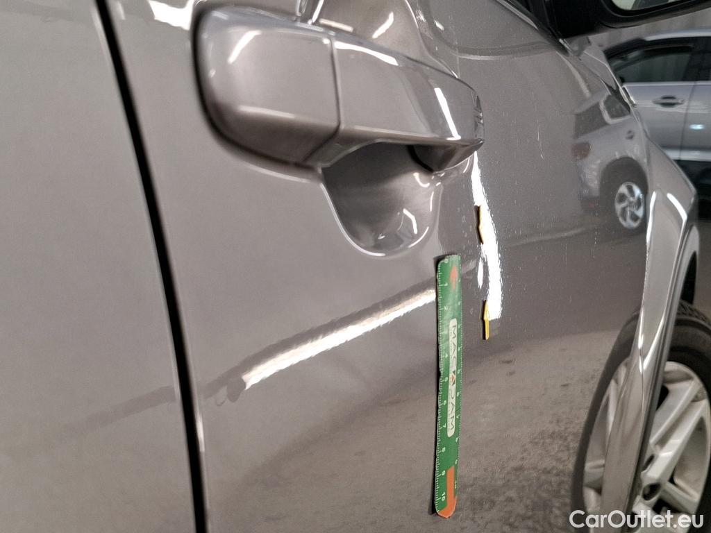  Toyota  C-HR TOYOTA  / 2016 / 5P / SUV 1.8 Hybride 122 Dynamic Business Stage A #24