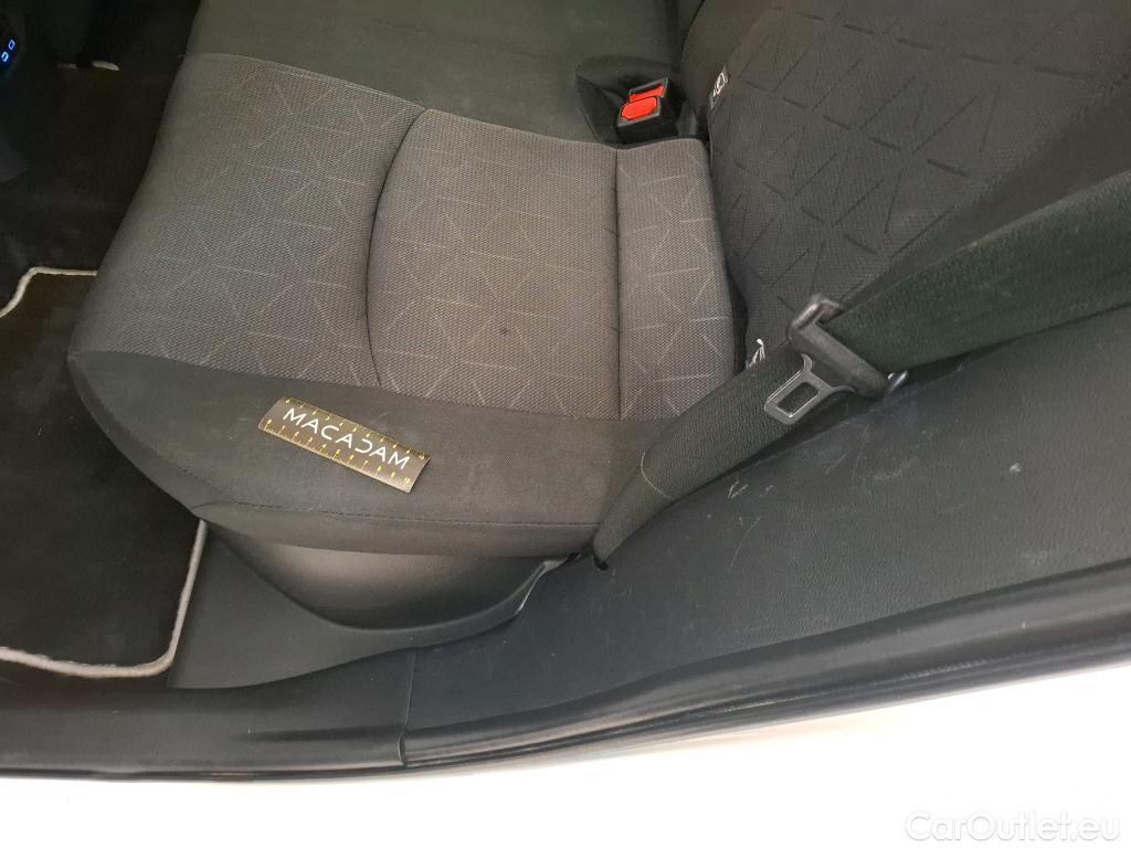  Toyota  RAV4 TOYOTA  Hybride / 2018 / 5P / SUV Hybride AWD 222ch Dynamic #13