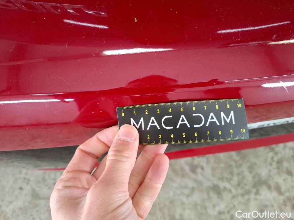  Toyota  Corolla TOYOTA  / 2018 / 5P / Berline Hybride 122h Design #28