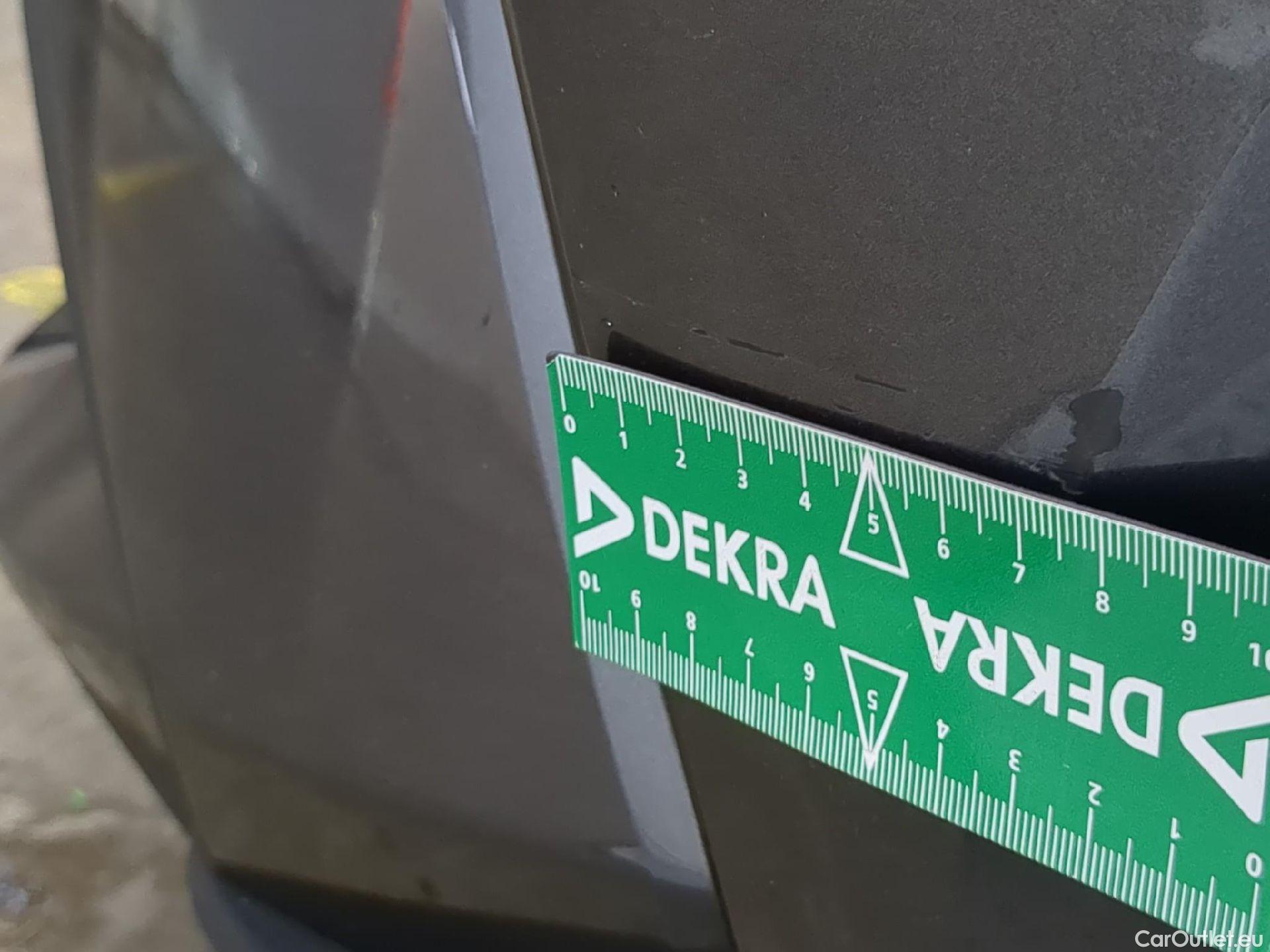  Toyota  C-HR TOYOTA  / 2016 / 5P / SUV 1.8 Hybride 122 Dynamic Business Beyond #10