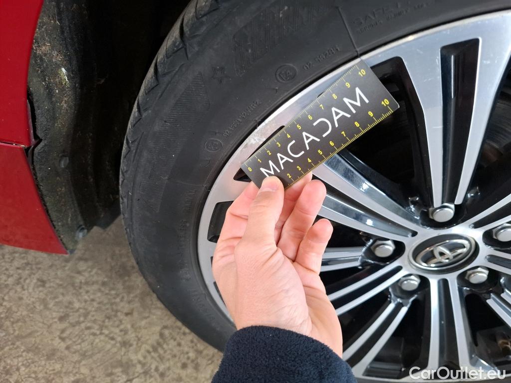  Toyota  Corolla TOYOTA  / 2018 / 5P / Berline Hybride 122h Design #34