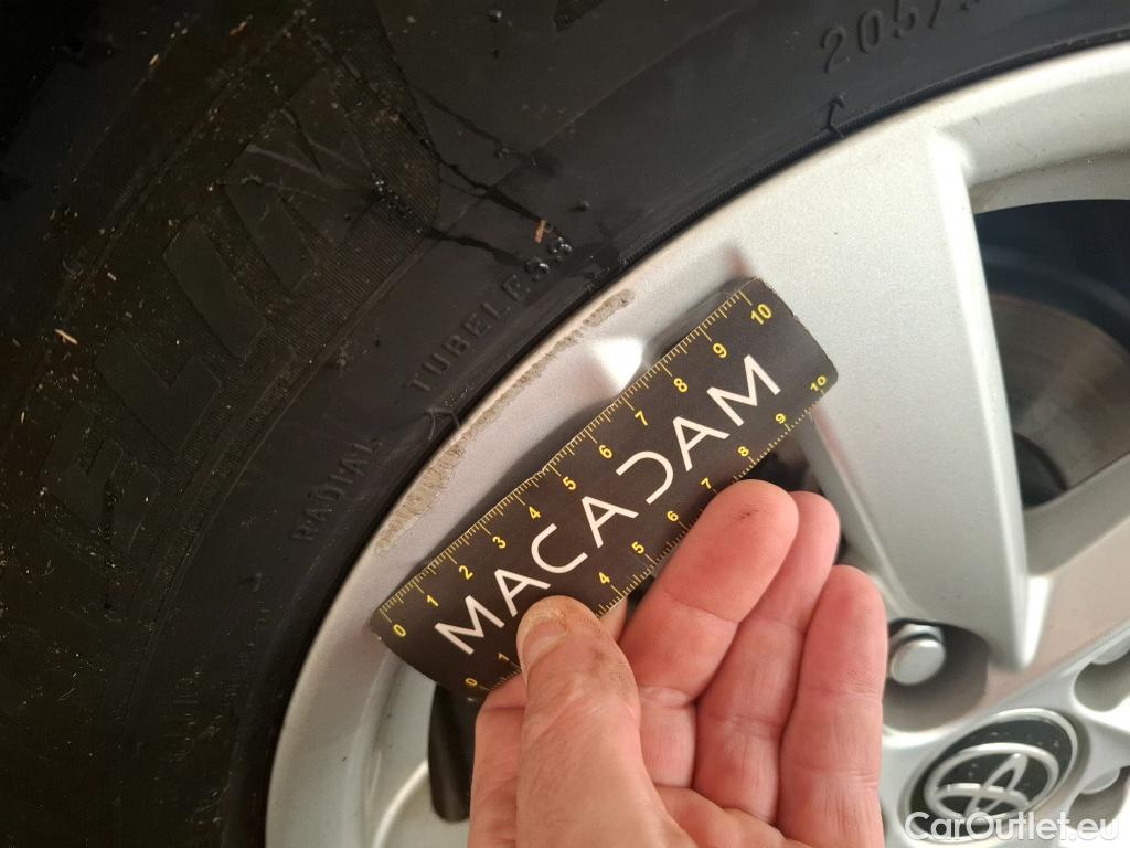  Toyota  Corolla TOYOTA  Touring Sports / 2018 / 5P / Break Hybride 122h Dynamic Business Stage Acad #10