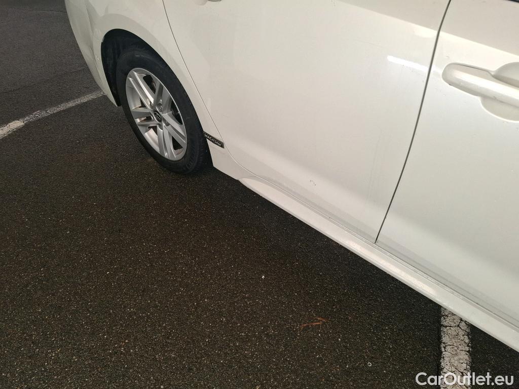  Toyota  Corolla TOYOTA  Touring Sports / 2018 / 5P / Break Hybride 122h Dynamic Business Stage Acad #17