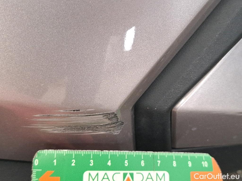  Toyota  C-HR TOYOTA  / 2016 / 5P / SUV 1.8 Hybride 122 Dynamic Business Stage A #9