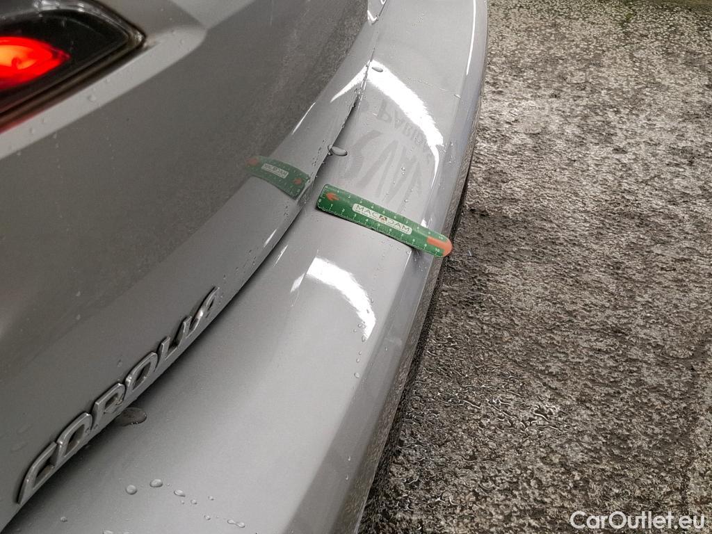  Toyota  Corolla TOYOTA  / 2018 / 5P / Berline Hybride 122h Dynamic Business Stage Acad #6