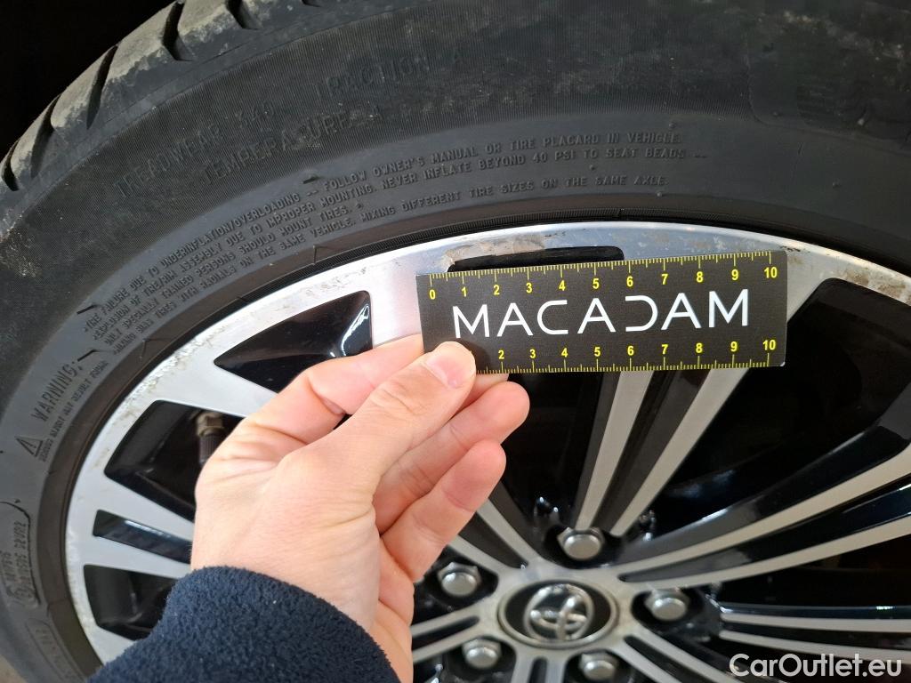  Toyota  Corolla TOYOTA  / 2018 / 5P / Berline Hybride 122h Design #43