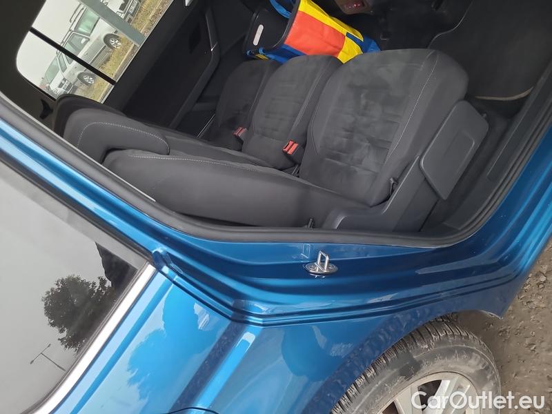  Volkswagen  Touran  (5T1)(2015)- Volkswagen  1.5TSI 110 Marat.Edt.AT #13