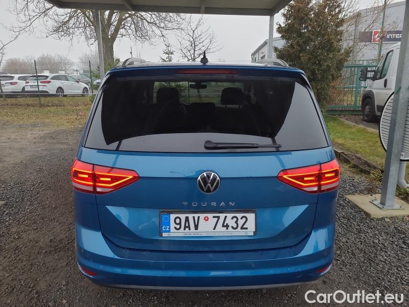  Volkswagen  Touran  (5T1)(2015)- Volkswagen  1.5TSI 110 Marat.Edt.AT #5