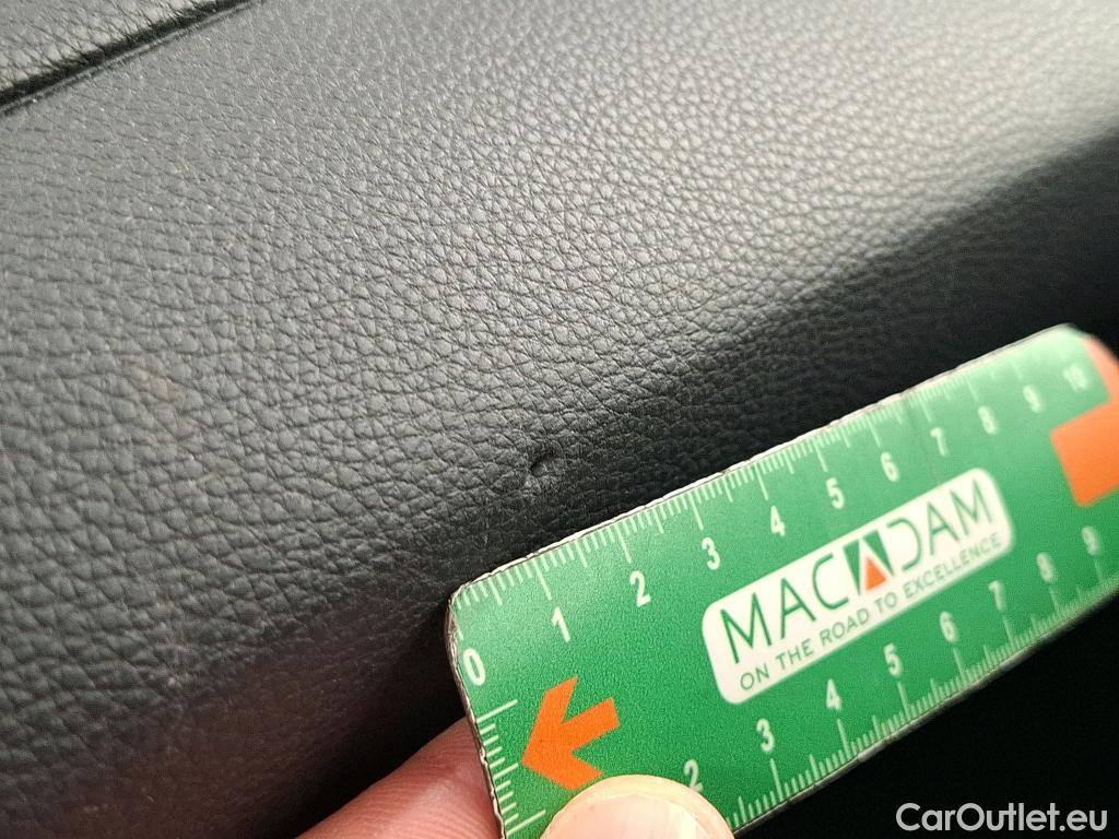  Toyota  Corolla TOYOTA  / 2018 / 5P / Berline Hybride 122h Dynamic Business Stage Acad #8