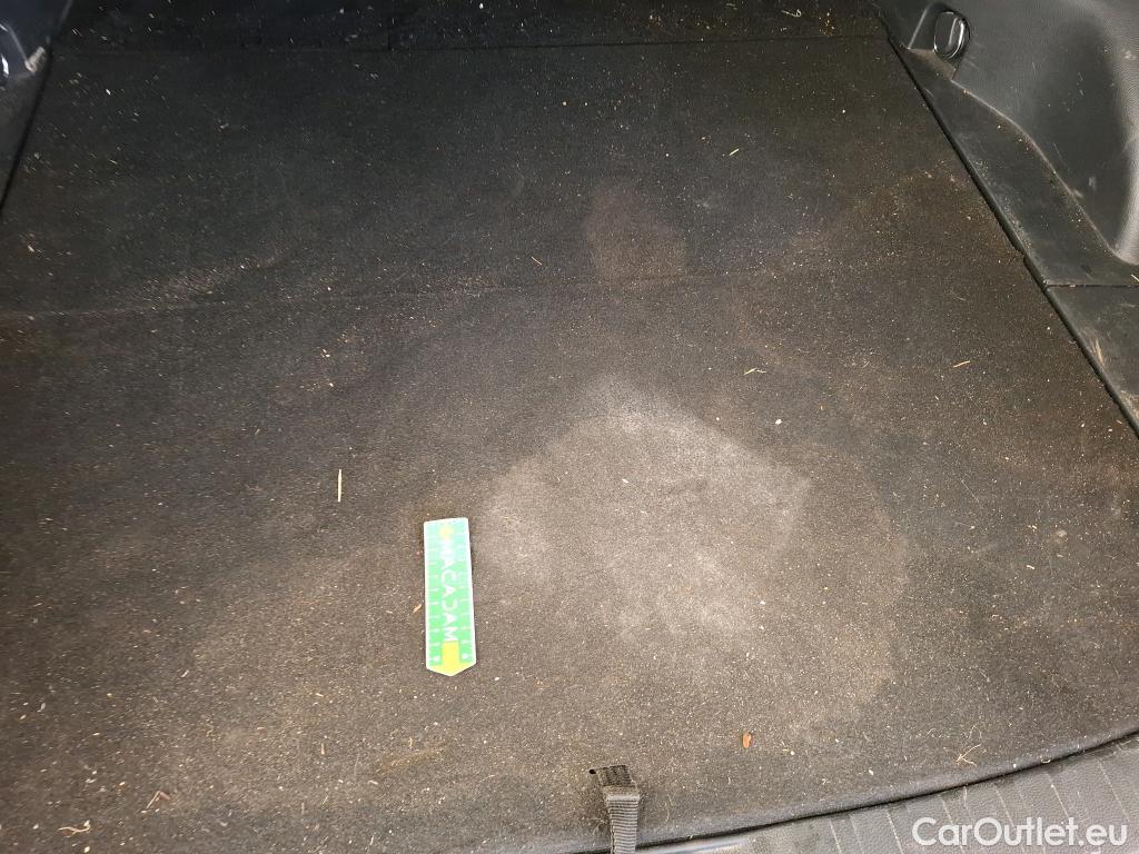  Toyota  RAV4 TOYOTA  Hybride / 2018 / 5P / SUV Hybride AWD Dynamic Business Beyond Zero #26