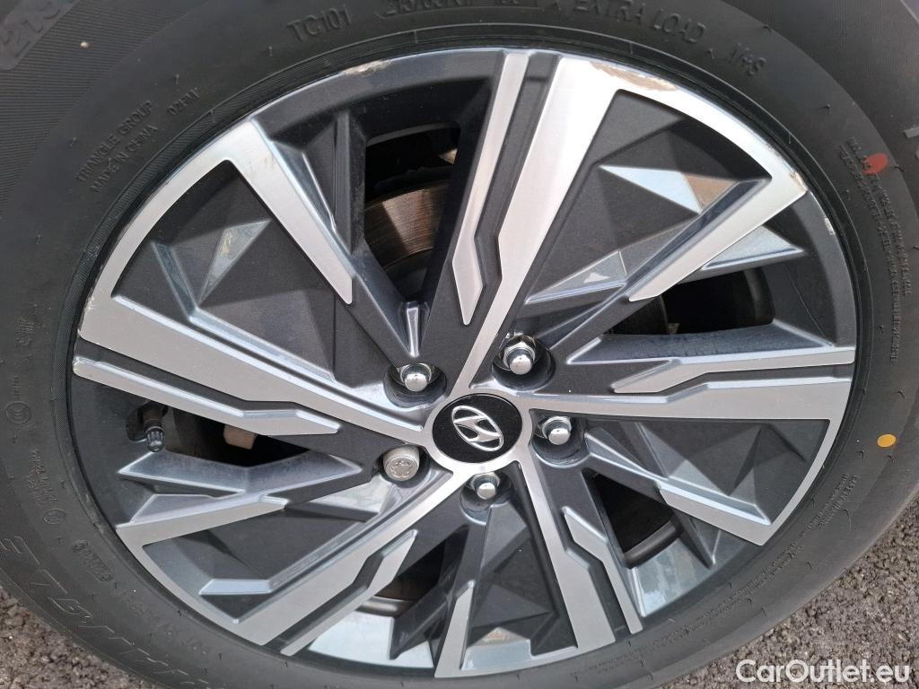  Hyundai  Tucson HYUNDAI  / 2020 / 5P / SUV 1.6 HYBRID 230 CREATIVE #17