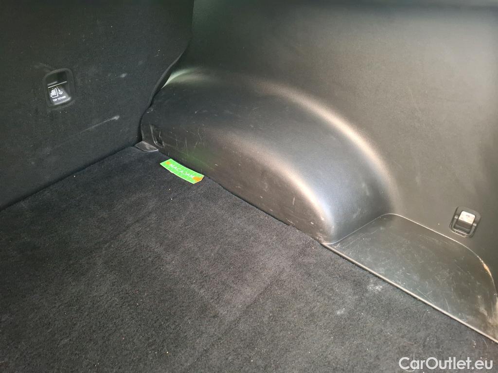  Hyundai  Tucson HYUNDAI  / 2020 / 5P / SUV 1.6 HYBRID 230 CREATIVE #8