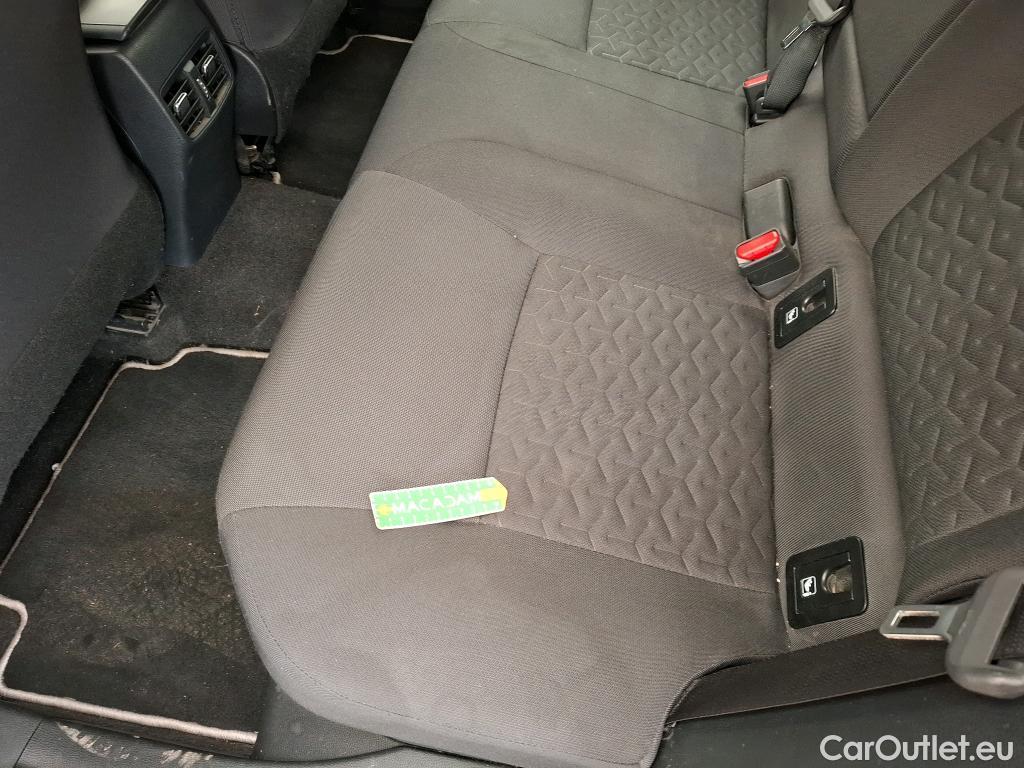  Toyota  Corolla TOYOTA  Touring Sports / 2018 / 5P / Break Hybride 122h Dynamic Business Stage Acad #21