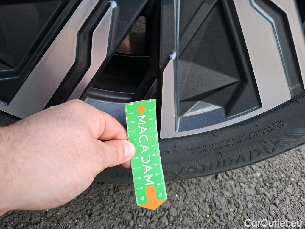  Hyundai  Tucson HYUNDAI  / 2020 / 5P / SUV 1.6 HYBRID 230 CREATIVE #23