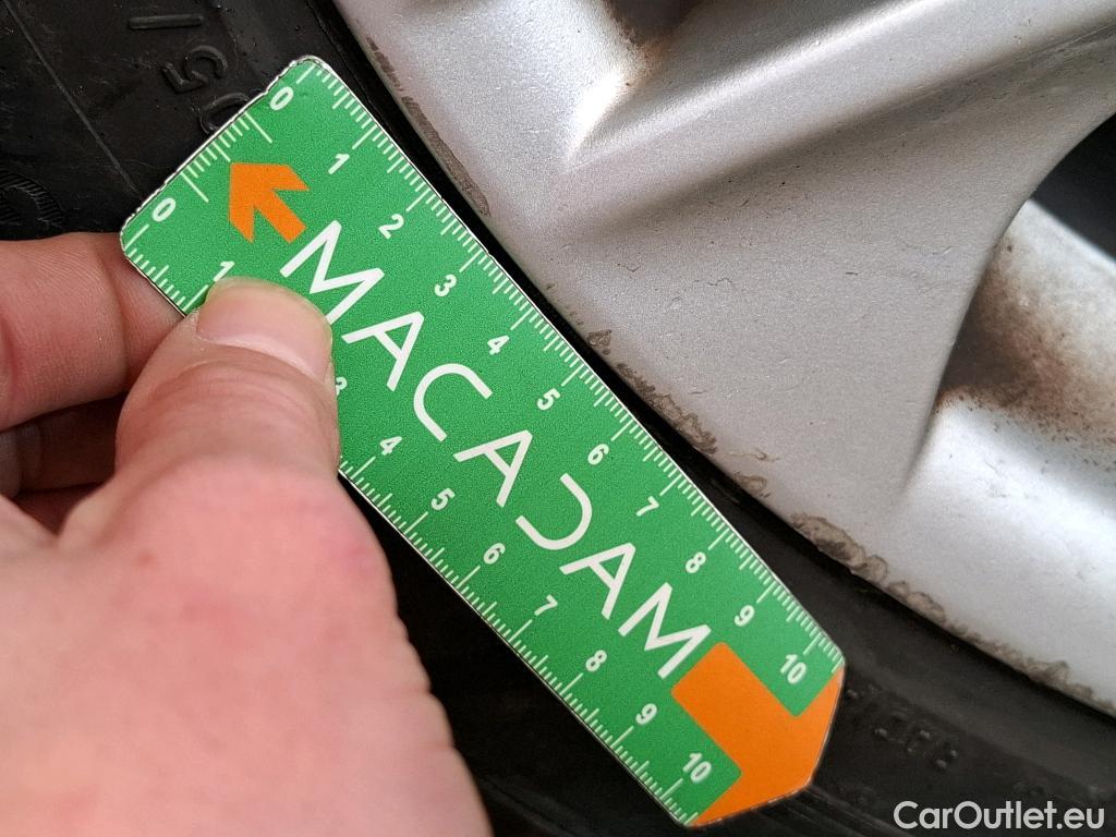  Toyota  Corolla TOYOTA  Touring Sports / 2018 / 5P / Break Hybride 122h Dynamic Business Stage Acad #6