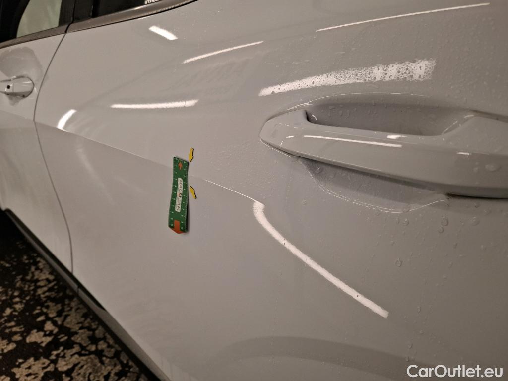  KIA  Sportage KIA  / 2021 / 5P / SUV 1.6 T-GDI 265 PHEV AUTO 4WD DESIGN #15