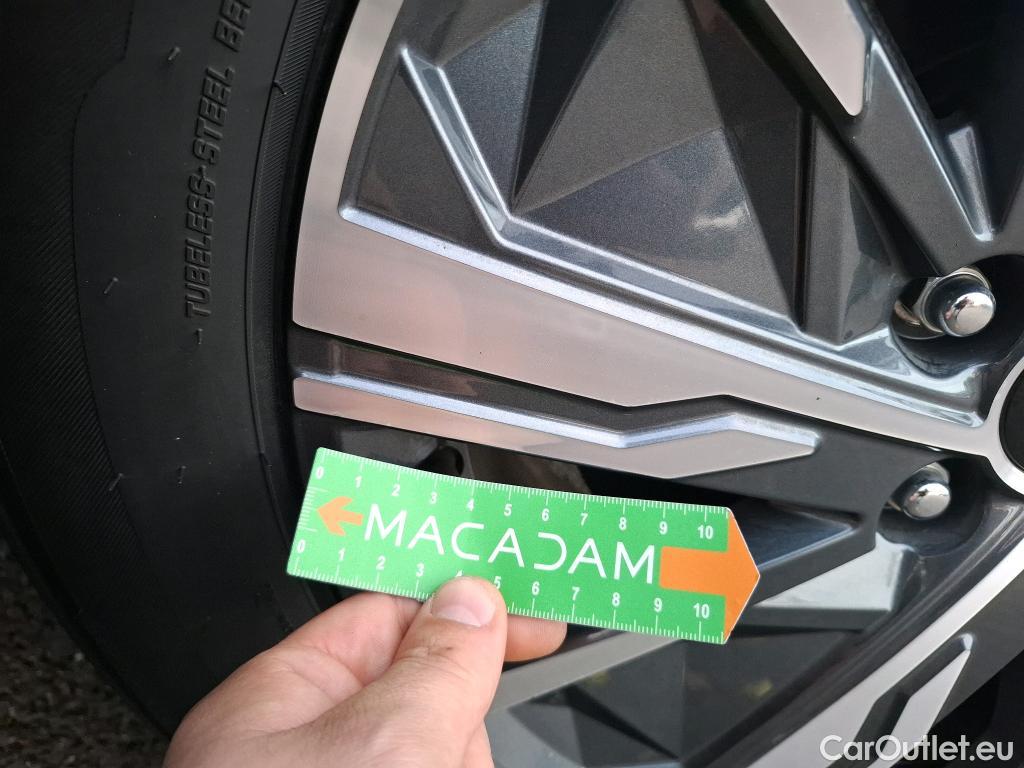  Hyundai  Tucson HYUNDAI  / 2020 / 5P / SUV 1.6 HYBRID 230 CREATIVE #25