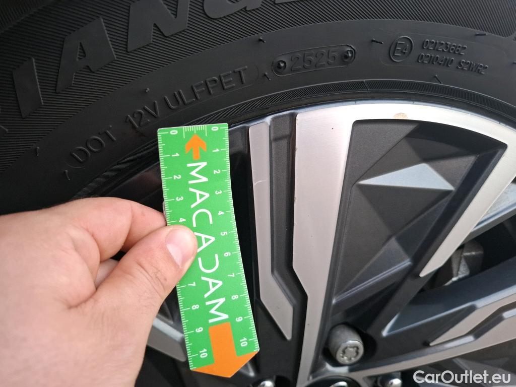  Hyundai  Tucson HYUNDAI  / 2020 / 5P / SUV 1.6 HYBRID 230 CREATIVE #26