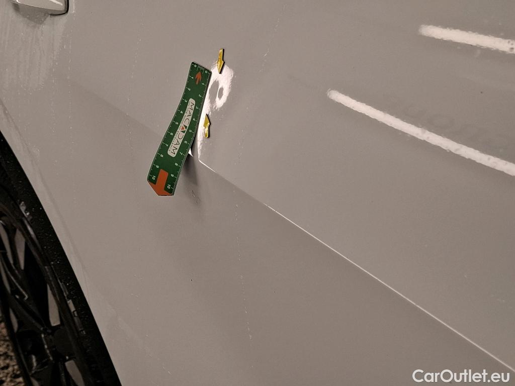  KIA  Sportage KIA  / 2021 / 5P / SUV 1.6 T-GDI 265 PHEV AUTO 4WD DESIGN #21