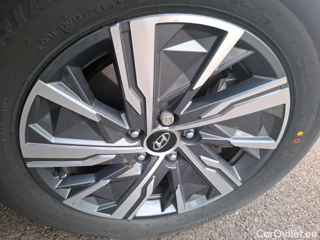  Hyundai  Tucson HYUNDAI  / 2020 / 5P / SUV 1.6 HYBRID 230 CREATIVE #22