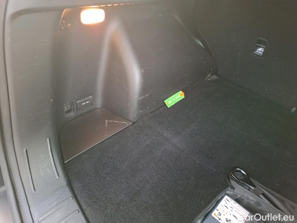  Hyundai  Tucson HYUNDAI  / 2020 / 5P / SUV 1.6 HYBRID 230 CREATIVE #4