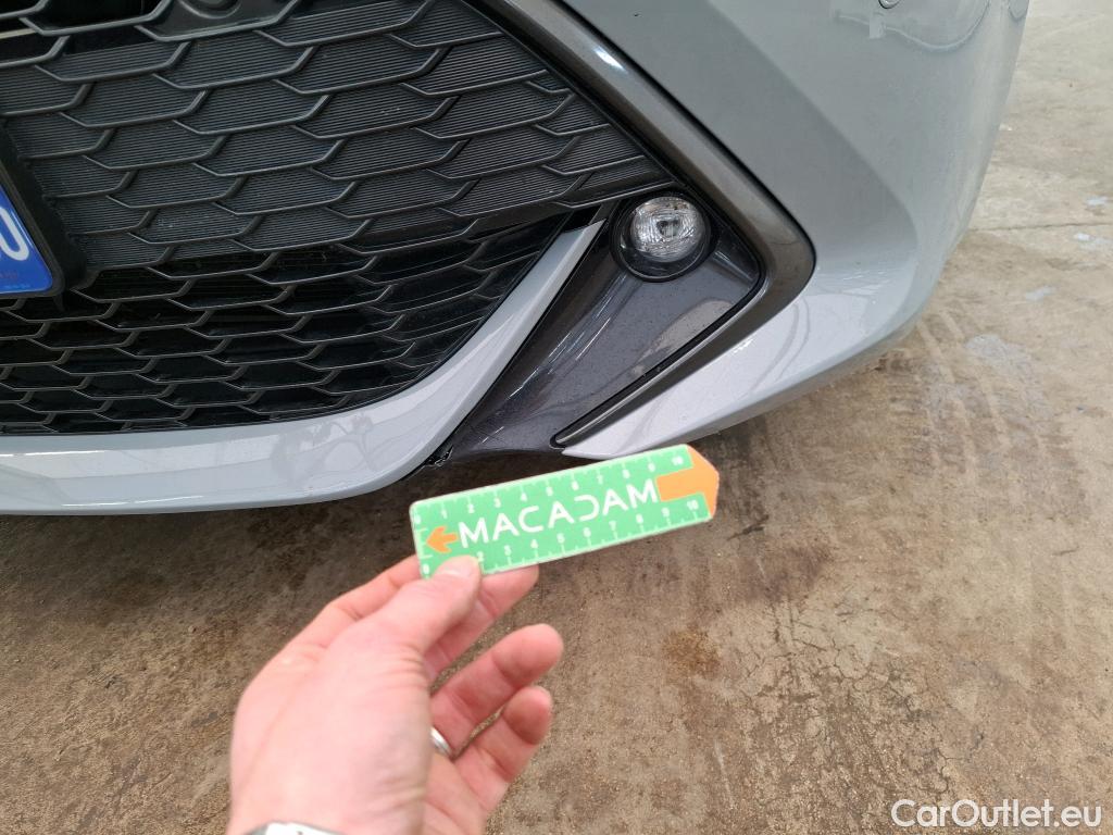  Toyota  Corolla TOYOTA  Touring Sports / 2018 / 5P / Break Hybride 122h Dynamic Business Stage Acad #3