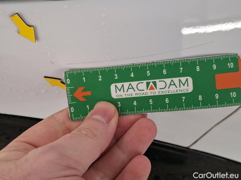  KIA  Sportage KIA  / 2021 / 5P / SUV 1.6 T-GDI 265 PHEV AUTO 4WD DESIGN #19