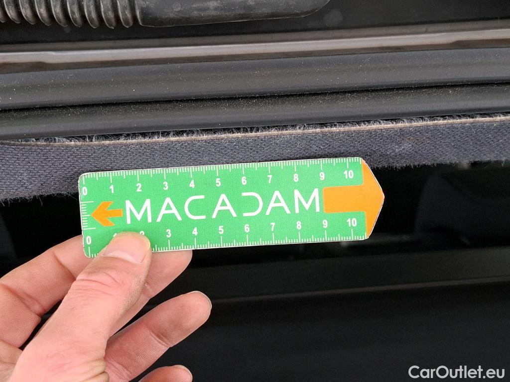  Toyota  Corolla TOYOTA  Touring Sports / 2018 / 5P / Break Hybride 122h Dynamic Business Stage Acad #25