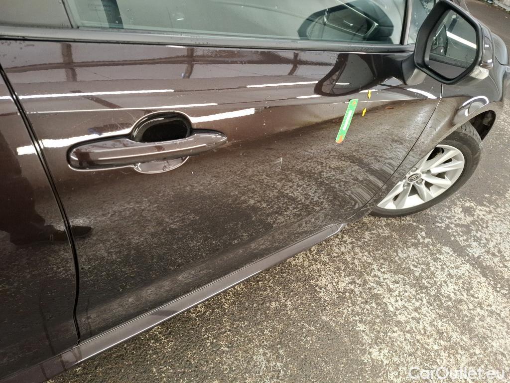  Toyota  Corolla TOYOTA  Touring Sports / 2022 / 5P / Break Hybride 140h Dynamic Business Beyond Zer #8