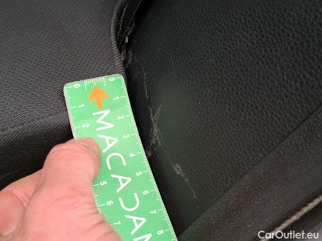  Toyota  Corolla TOYOTA  Touring Sports / 2018 / 5P / Break Hybride 122h Dynamic Business Stage Acad #9