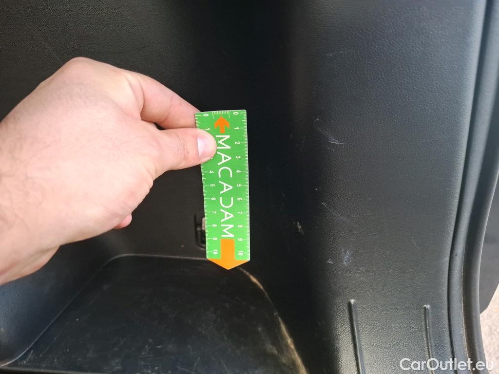  Hyundai  Tucson HYUNDAI  / 2020 / 5P / SUV 1.6 HYBRID 230 CREATIVE #11